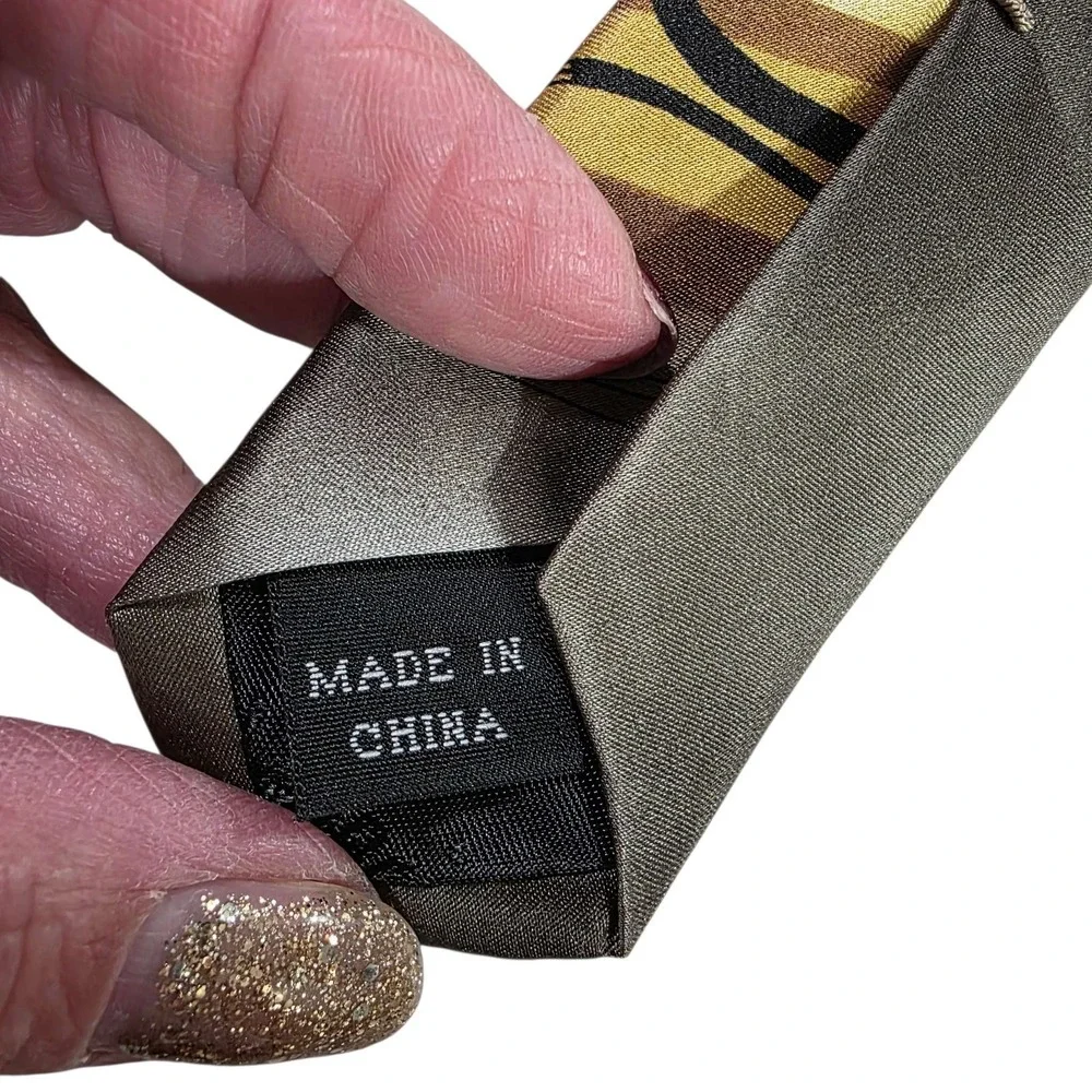 J. GARCIA Men's Silk Abstract Tie 'Floating Planes Collection 52'‎ Gold Grey